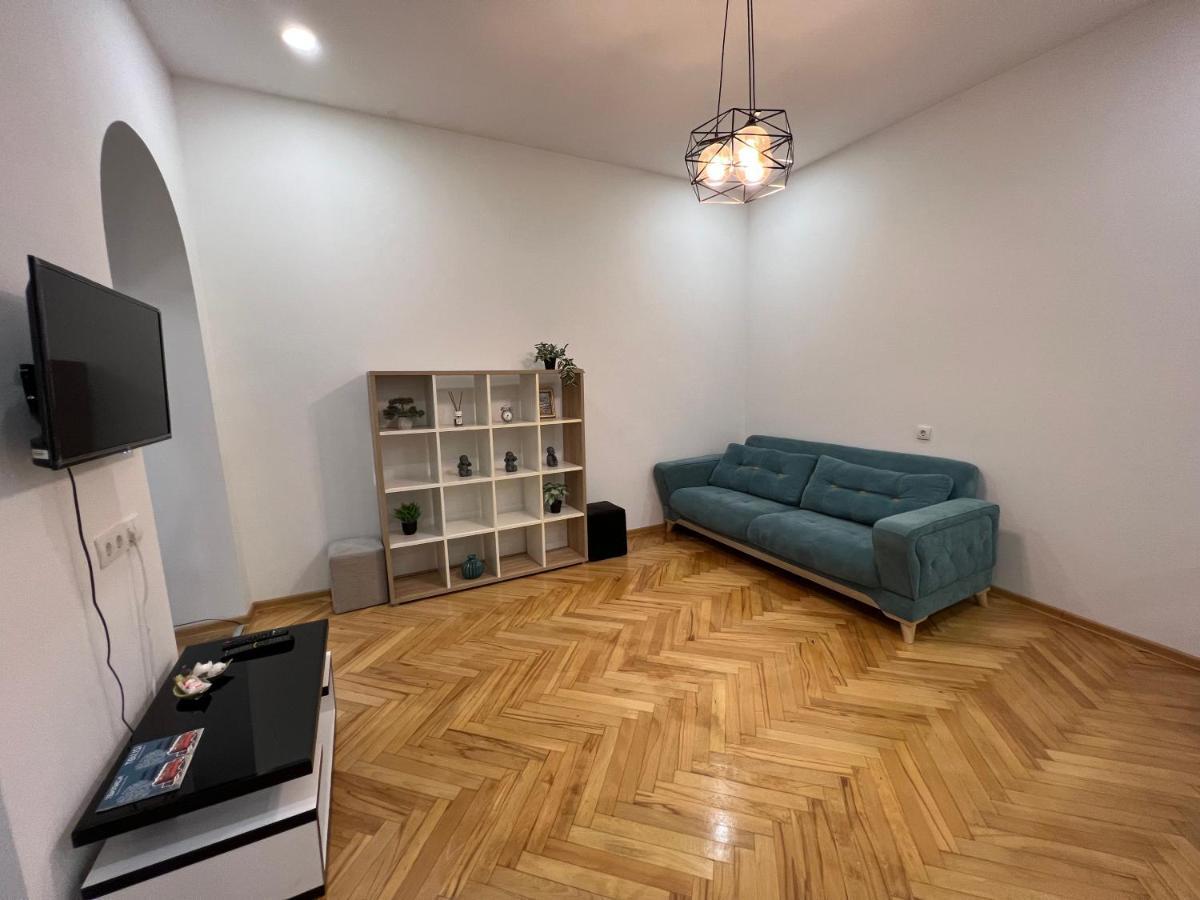 Cosy Apartment In Tbilisi Centre ภายนอก รูปภาพ