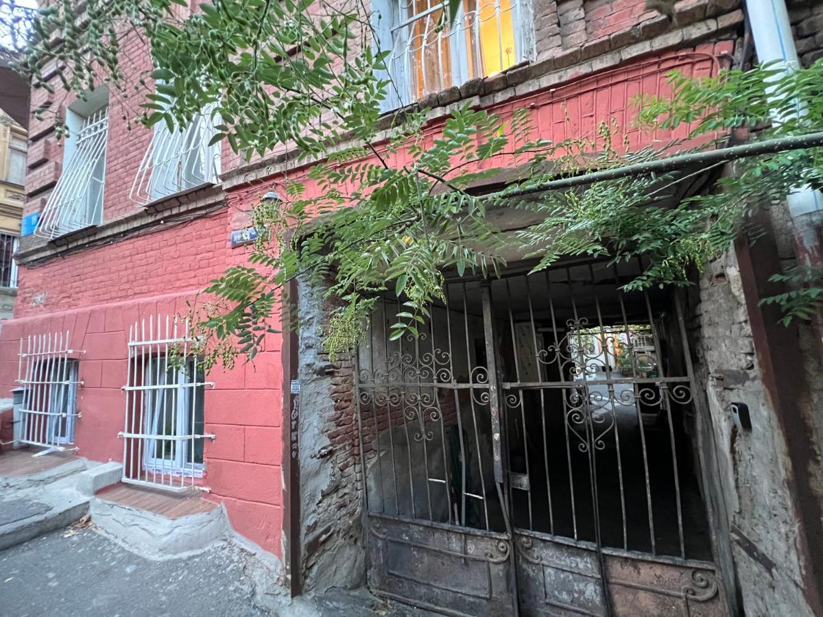 Cosy Apartment In Tbilisi Centre ภายนอก รูปภาพ