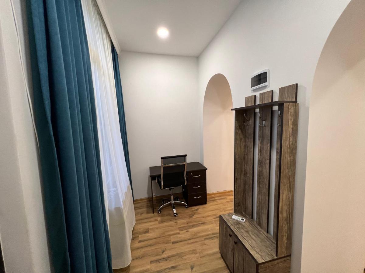 Cosy Apartment In Tbilisi Centre ภายนอก รูปภาพ