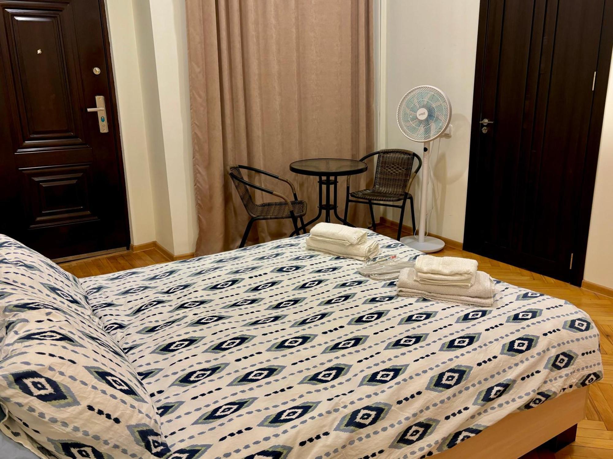 Cosy Apartment In Tbilisi Centre ภายนอก รูปภาพ